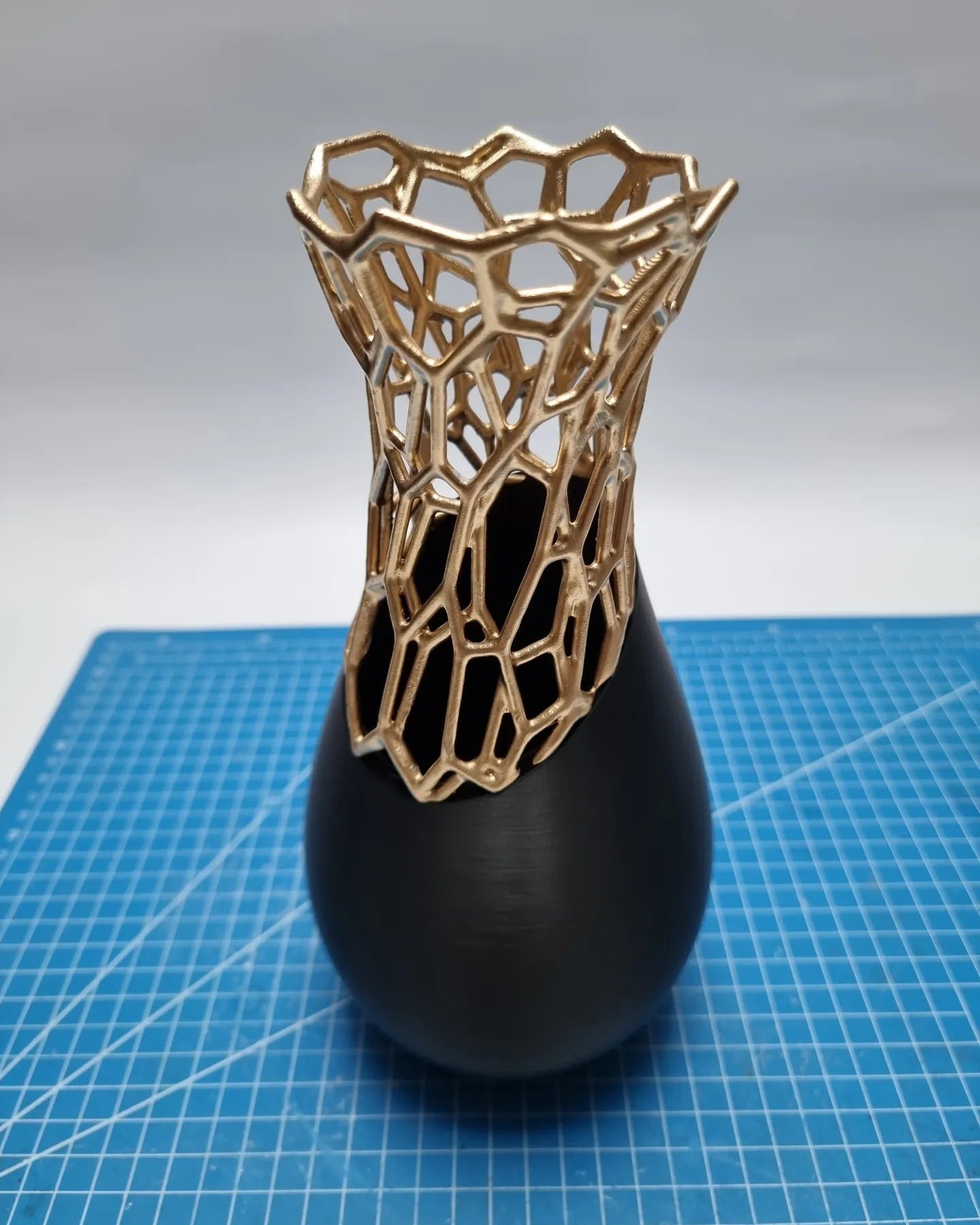 Nova Lace Vase