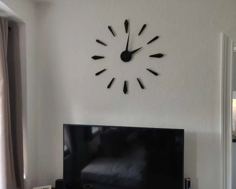 Modern Frameless Wall Clock – Bold & Minimal