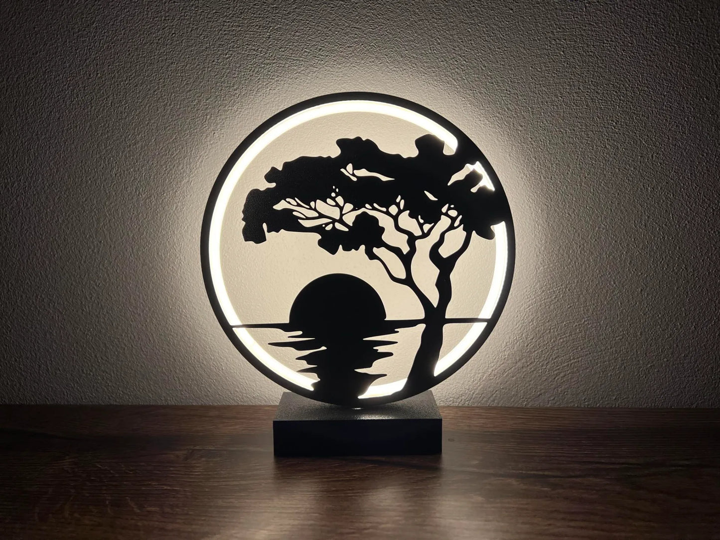 LunaRIng Lamp with Panels