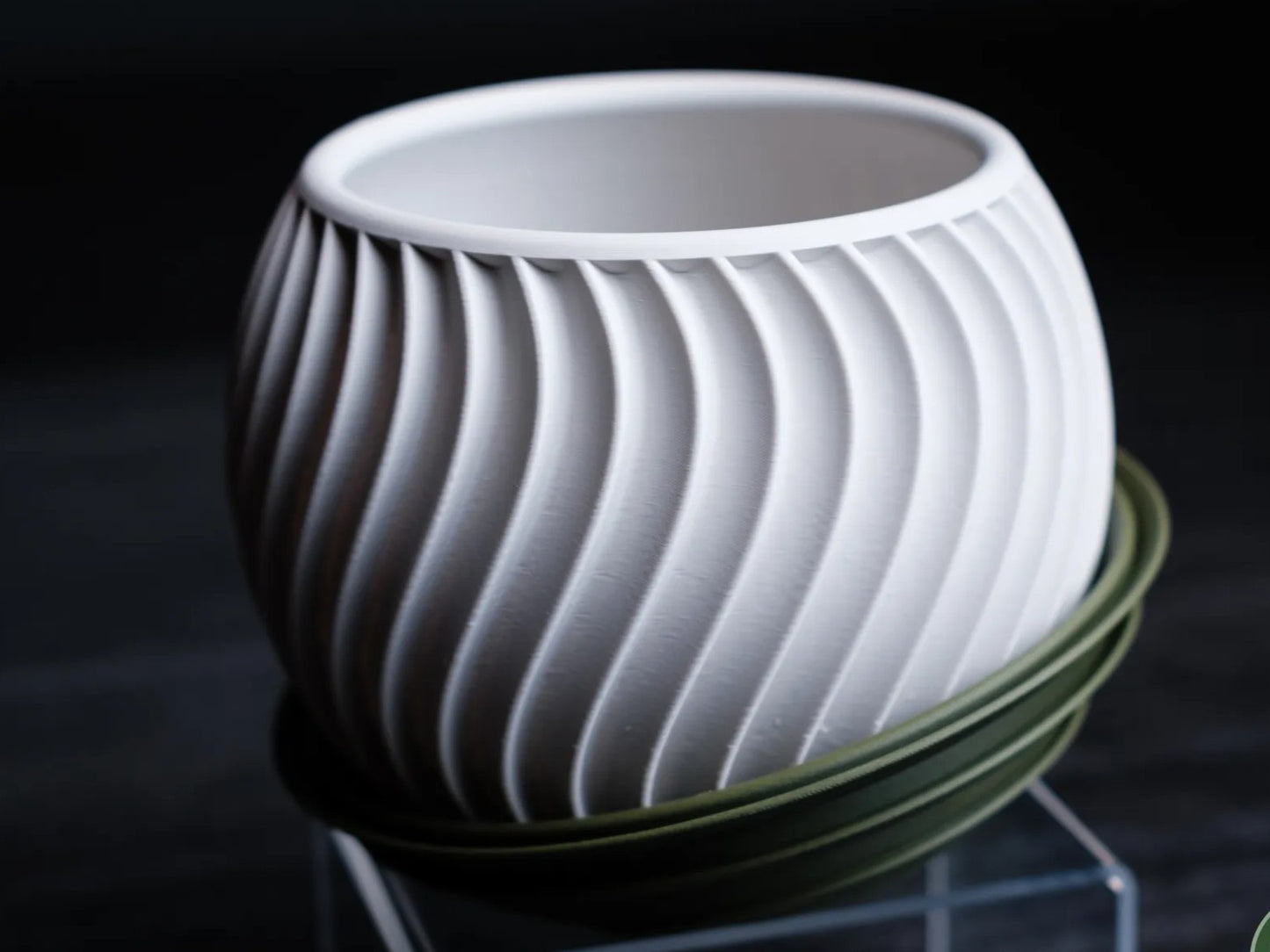Sonar Planter – Modern Eco-Friendly Spiral Planter