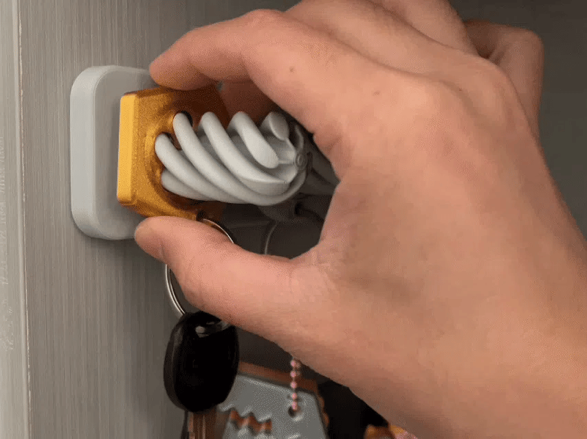 TwistGrip Key Hanger π