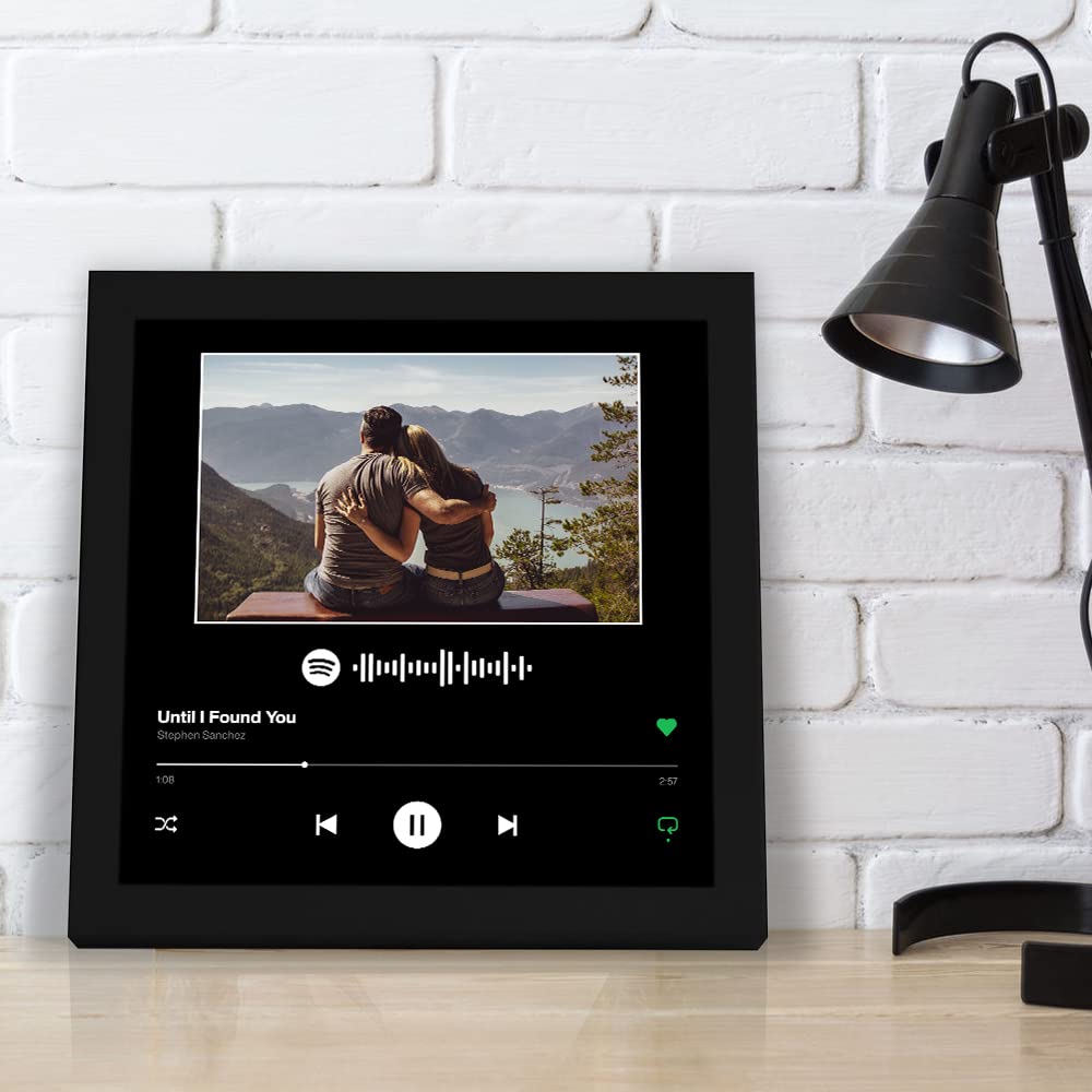 Melody Moments – Custom Song Photo Frame
