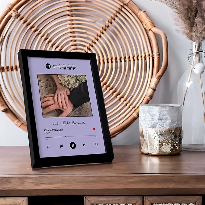 Melody Moments – Custom Song Photo Frame