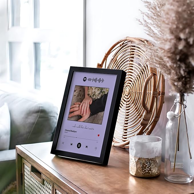Melody Moments – Custom Song Photo Frame