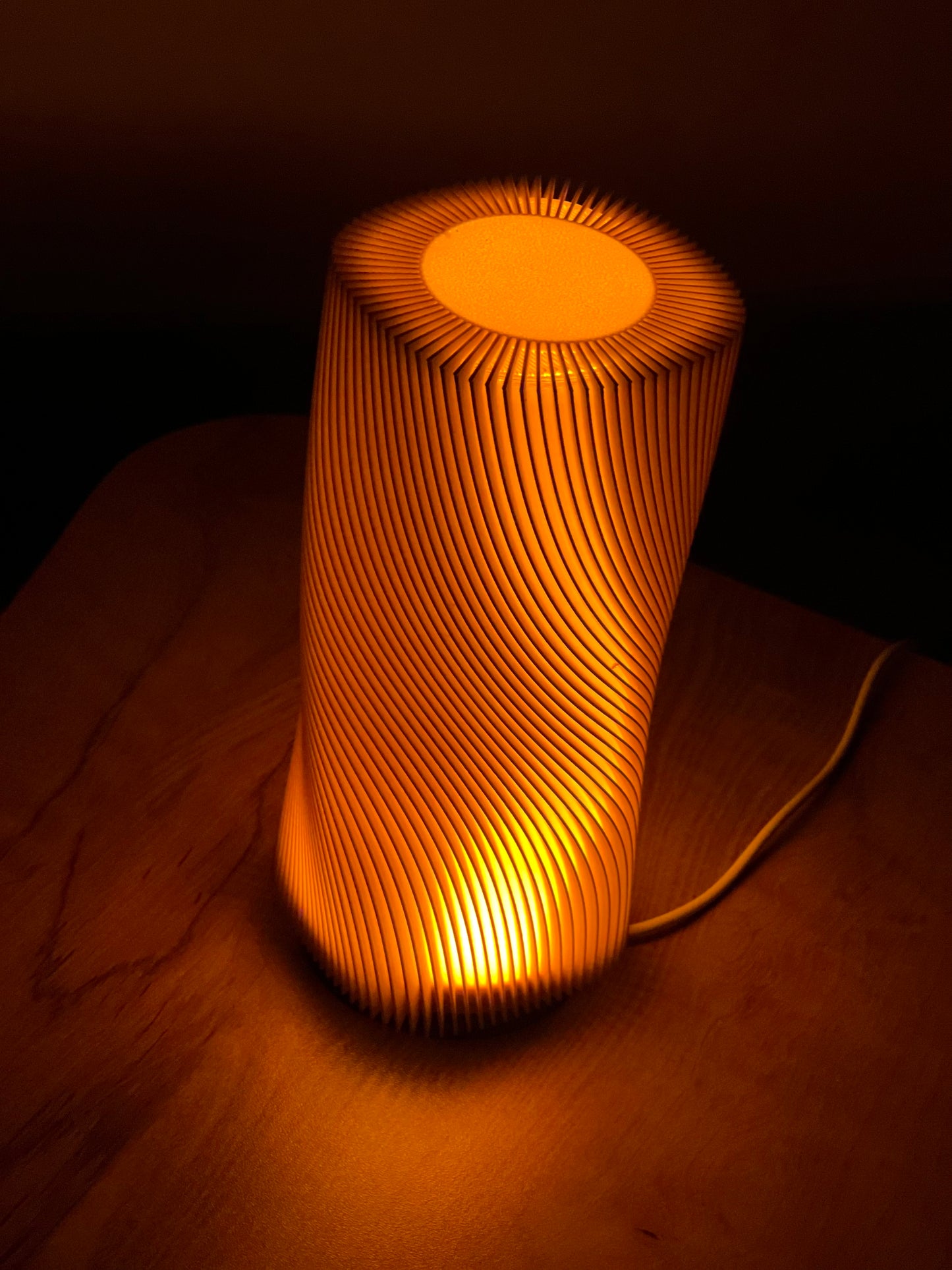 Elegant Spiral Night Lamp – Warm Glow for Modern Spaces