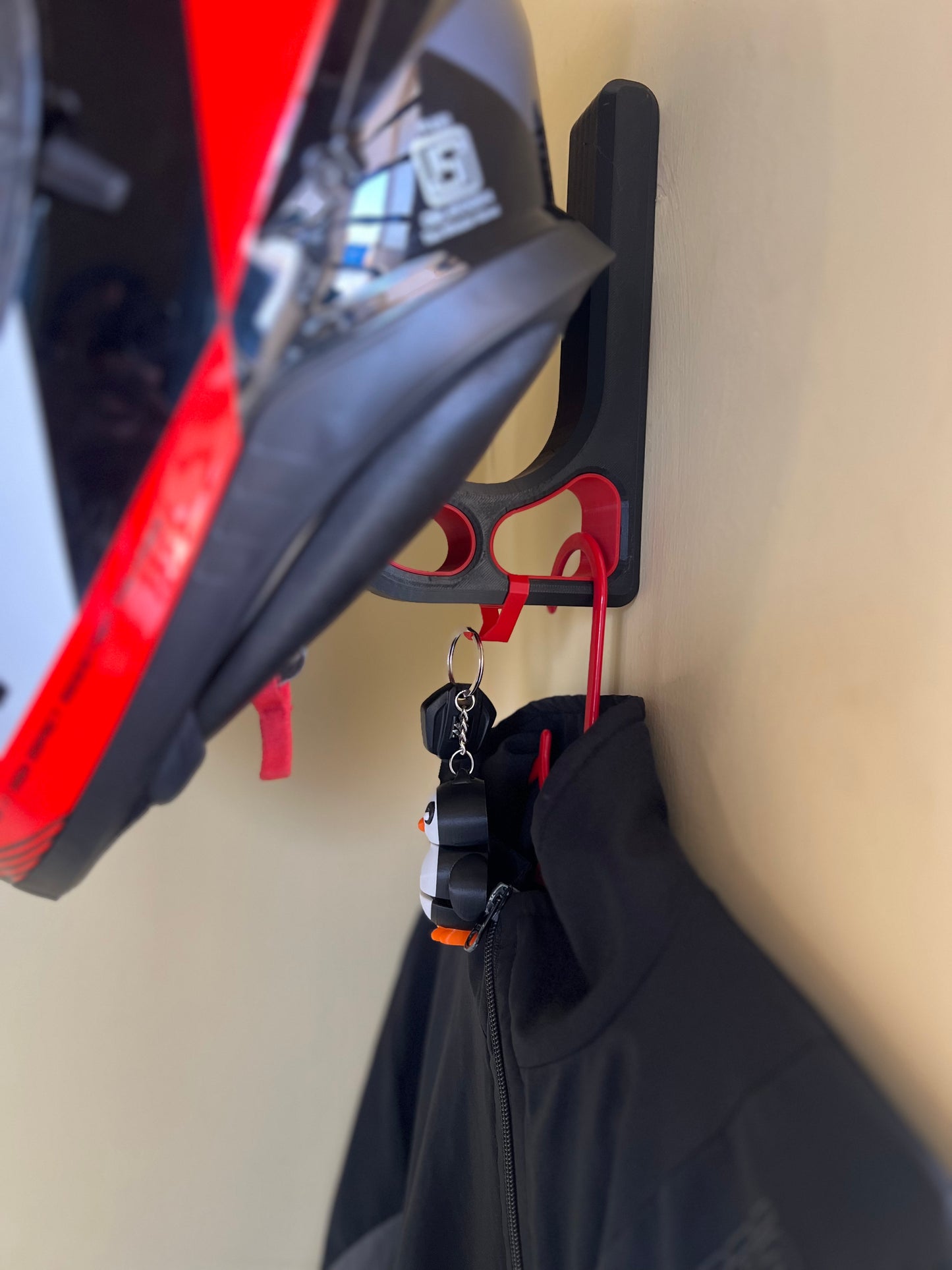 Ultimate Helmet Holder with Keychain Hook – Gear Organizer for Motorcycle, Cycling & Sports Helmets.