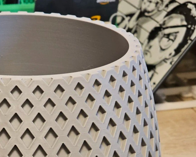 Verdura Mesh Planter