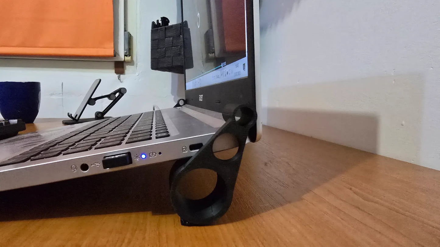 Minimalist Laptop Stand - Plugs V1