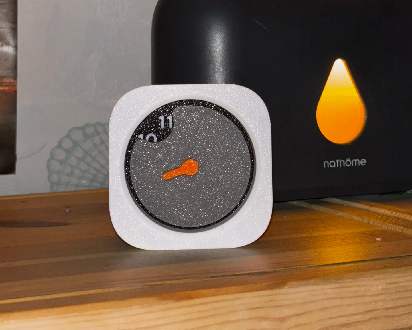 NeoMinimal Table Clock