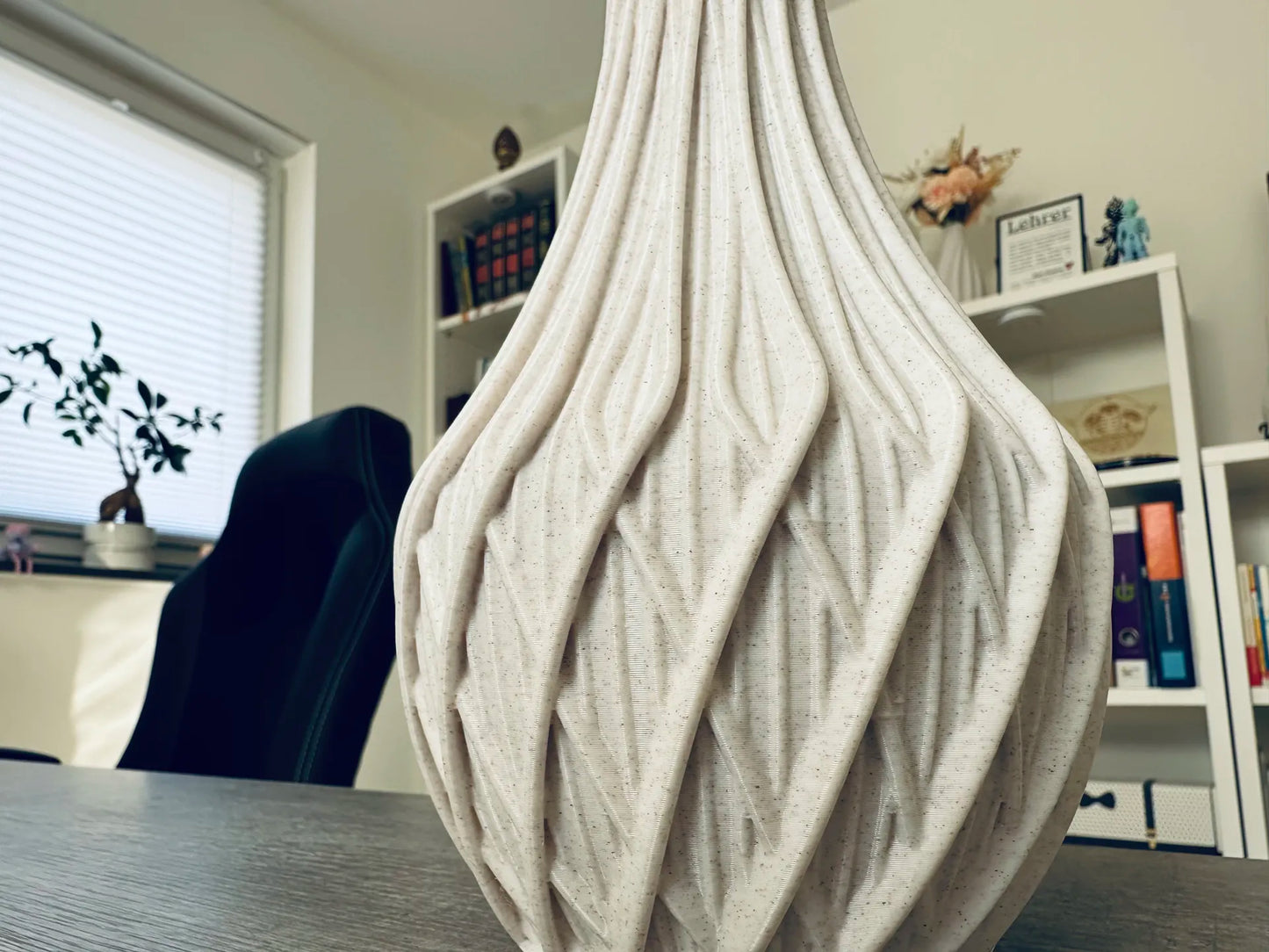 Premium Fractal Vase – A Statement of Modern Elegance