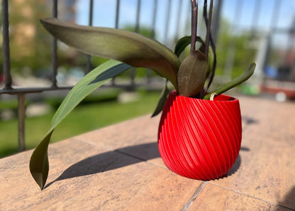 SpiraGlow Planter