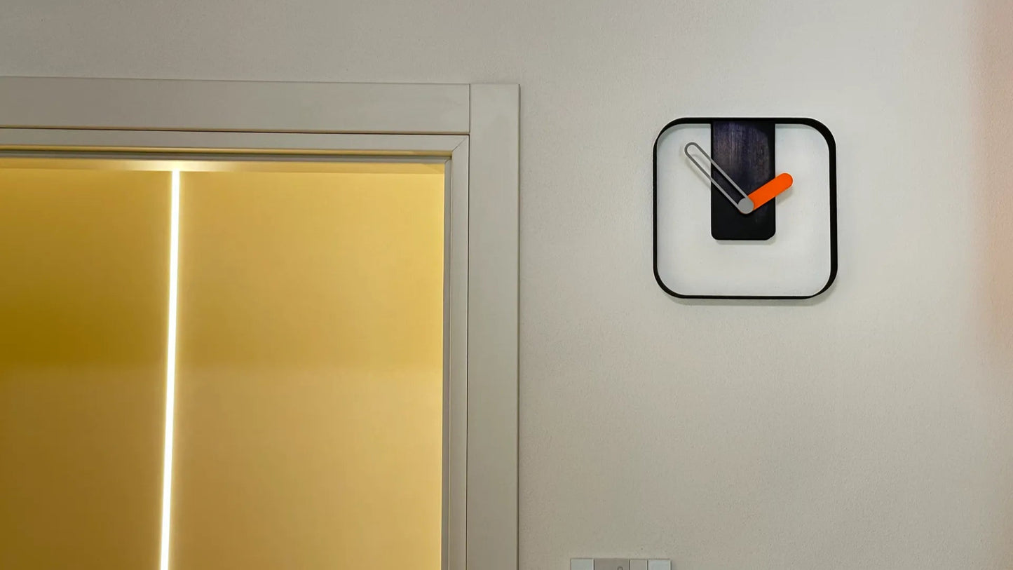 Simple MonoGlow Clock