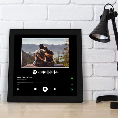 Melody Moments – Custom Song Photo Frame