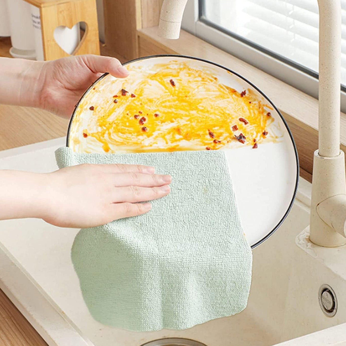 Microfiber Cleaning Cloth With Box Magic Wipe (10 Pcs Set)