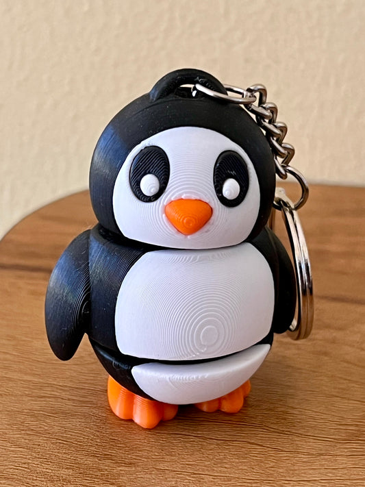 Cute Penguin Articulated Keychain – Fun, Movable, and Adorably Collectible!