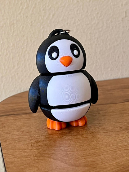 Cute Penguin Articulated Keychain – Fun, Movable, and Adorably Collectible!