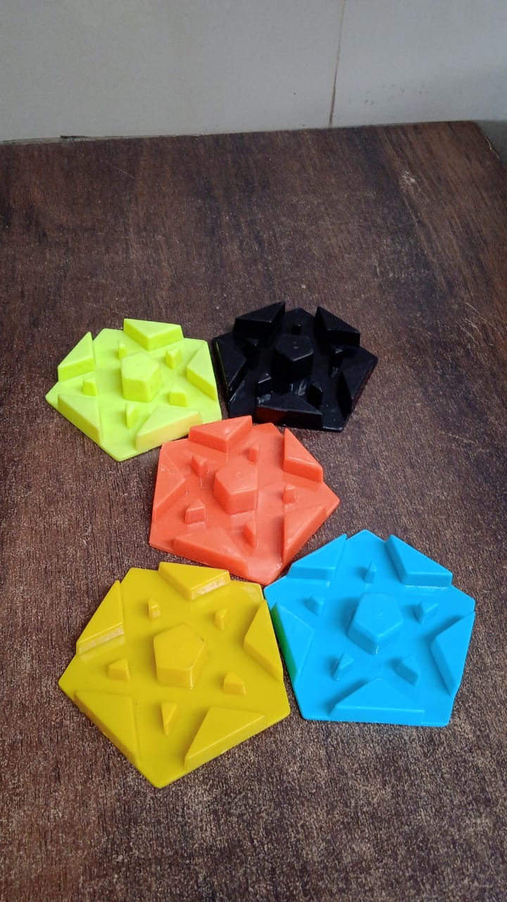 Multi-angle Plastic Mobile Phone Stand Holder (1 Pc  Mix Color)